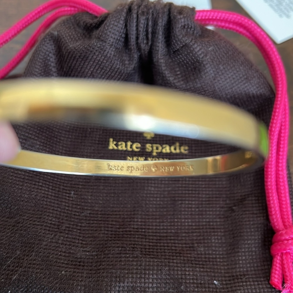 Kate Spade Bundle Heart of Gold Bangle Bracelet and Pink Card Case EUC - Picture 6 of 10